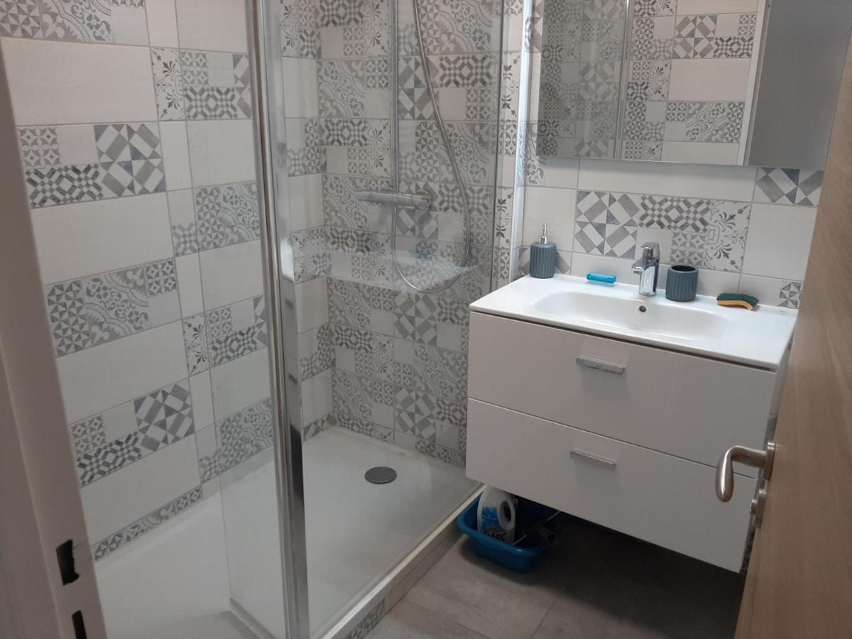 Appartement T3 Renove A 10 Min Du Centre-Ville Avec Balcon, Garage Et Wifi A Saint-Jean-De-Luz - Fr-1-239-584 Exterior photo